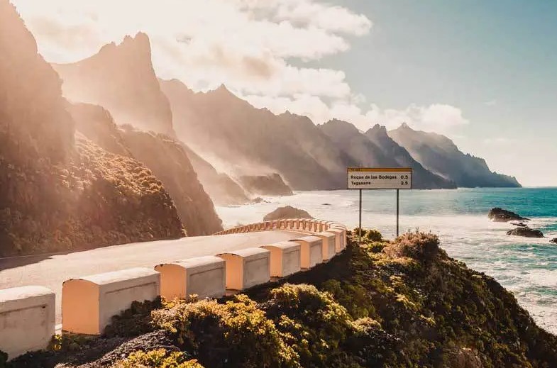 Genieten van de zonsondergang op Bali, tropisch paradijs